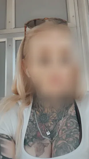 Agnes, 37