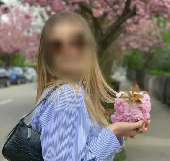 Alberte, 23