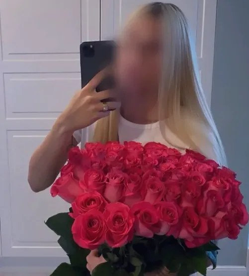 Alma, 35