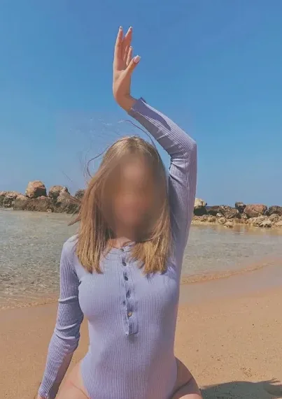 Amalie, 27