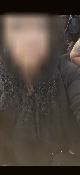 Amanda, 39