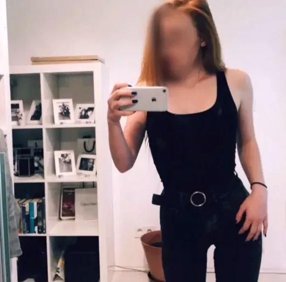 Amina, 36