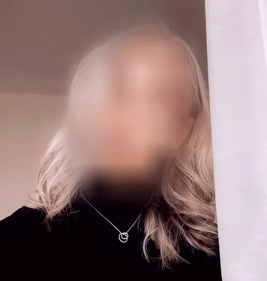 Christina, 24