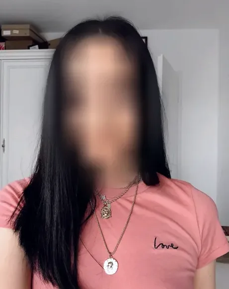 Clara, 36