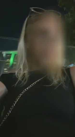 Emilie, 18