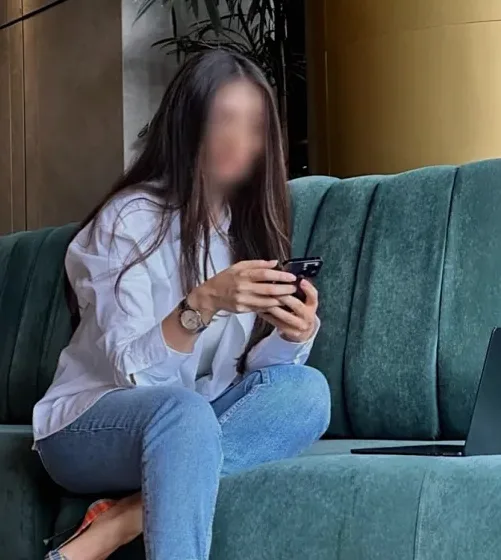 Esther, 38