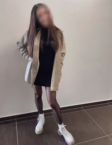Fatima, 32