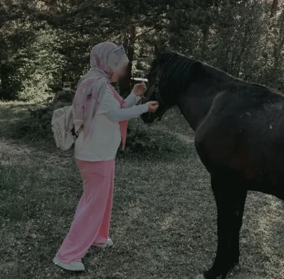 Hanne, 29