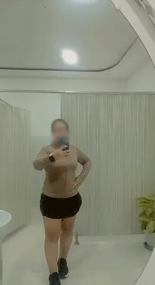 Jasmin, 40