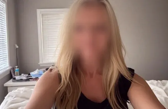 Karoline, 36