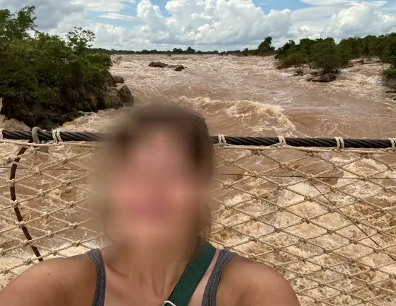 Laura, 34