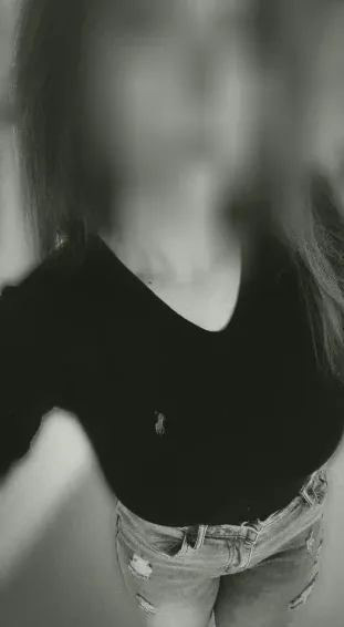 Lea, 26