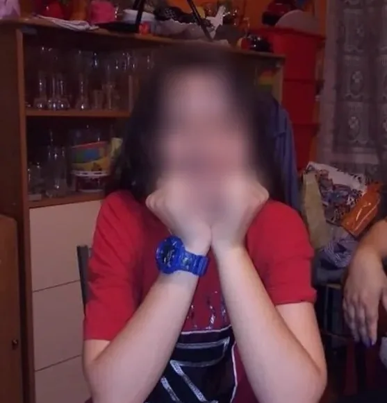 Lejla, 25