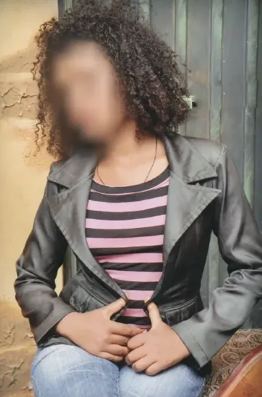 Leyla, 24