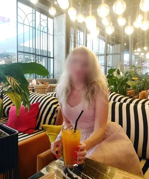Louise, 38