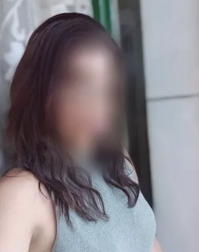 Maja, 27
