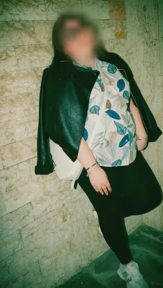 Mariam, 29
