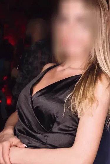Nora, 35
