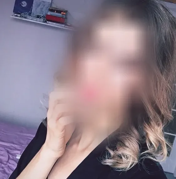 Sanne, 32