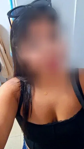 Tina, 26