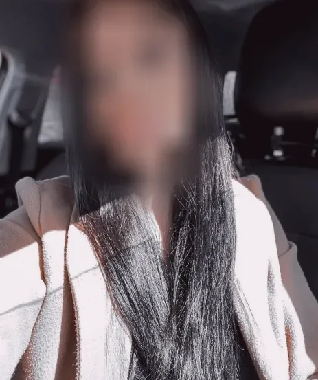 Zeynep, 31